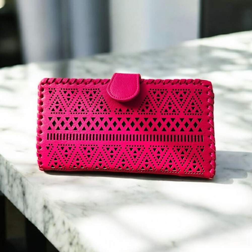 Sasha+Sofi Large Fucshia Envelope Bag 9"x5"